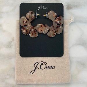 J Crew Acetate flower open hoop earrings in tortoise
Item AK969